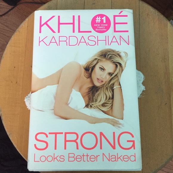 Khloe Kardashian's book - Picture 1 of 1