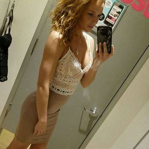 Meet your Posher, Sierra