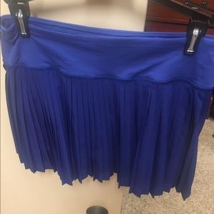 Lulu lemon Pleat to Street skirt, Size 4, Blue