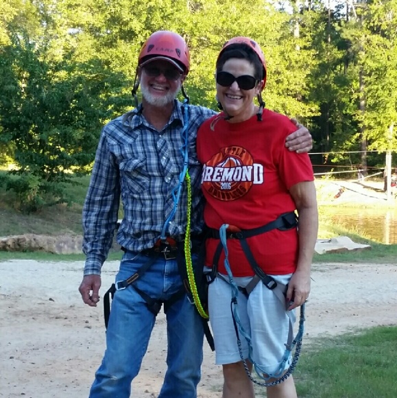 Meet your Posher, Claudia - Picture 2 of 4