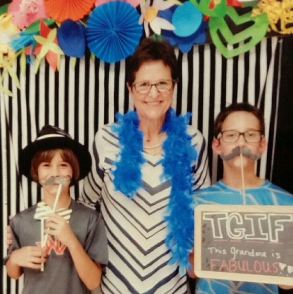 Meet your Posher, Claudia - Picture 4 of 4