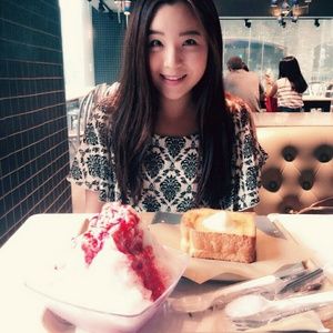 Meet your Posher, Mina