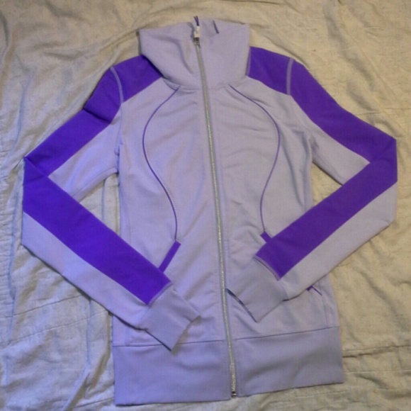 Lululemon two tone purple light jacket
