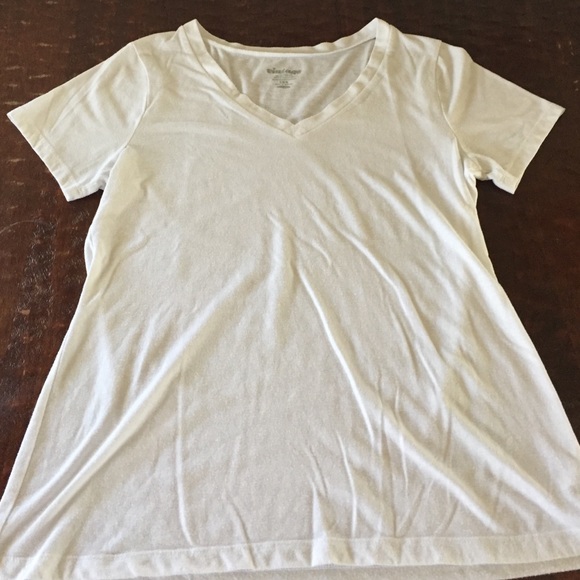 Old Navy Tops - LG White Old Navy Vintage Tee