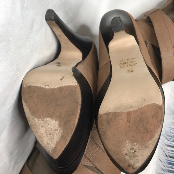 SOLD - Picture 7 of 8