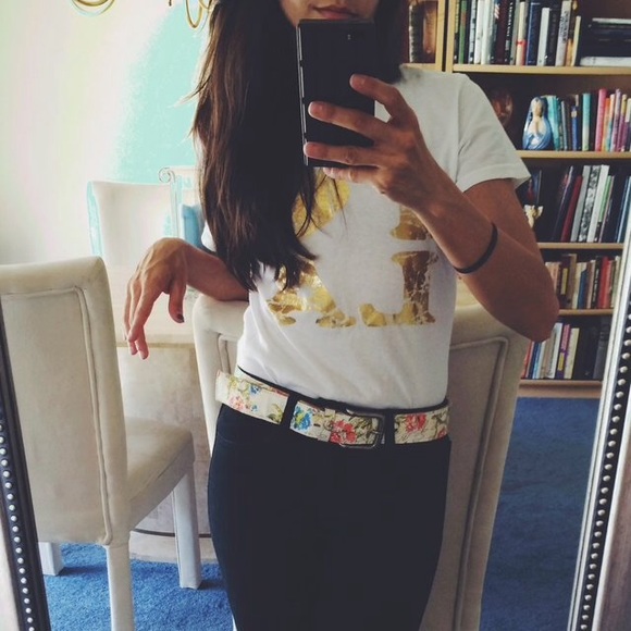 🚫SOLD🚫 Floral Print Canvas & Faux Leather Boho - Picture 4 of 4