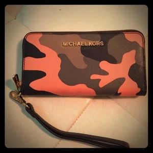Michael Kors Camo wristlet/ wallet