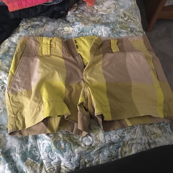 Old navy, yellow and tan, plaid shorts - Picture 1 of 2
