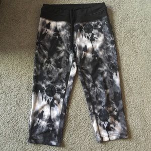 Black tie dye leggings