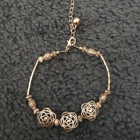 Flower alloy bracelet