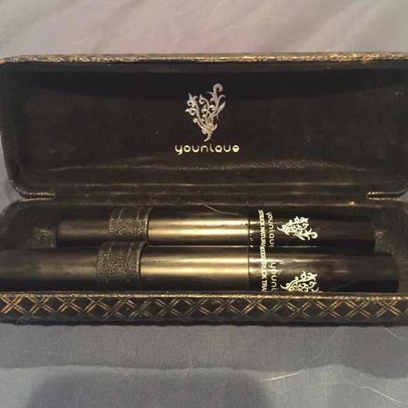 Younique Fiber mascara