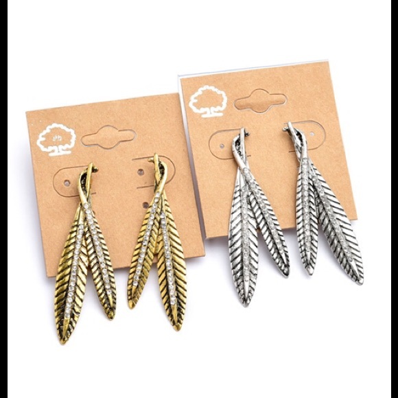 💜25%OFF BUNDLES💜Boho Antiqued Feather Earrings - Picture 2 of 2