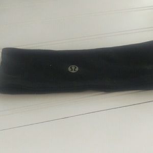 Thick black lululemon headband