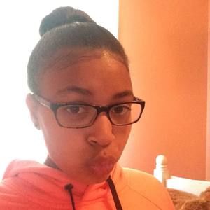 Meet your Posher, Nina