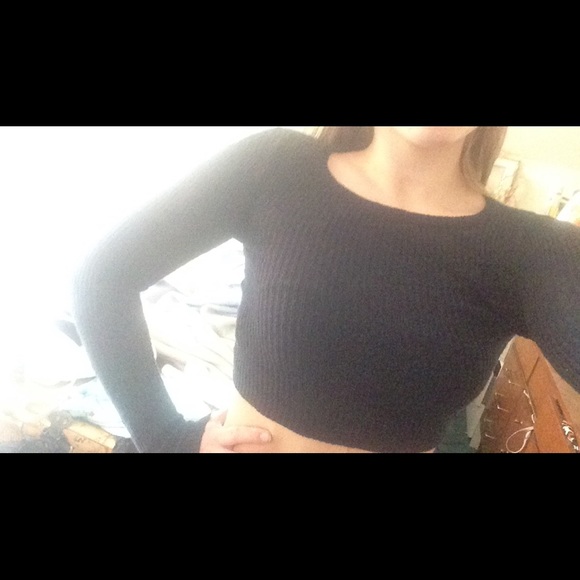 Cropped sweater