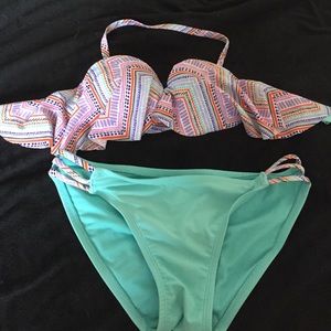 Swimming suit (s)