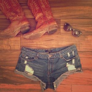 Forever 21 Denim Shorts 🌴
