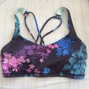 Lulelemon free to be sports bra