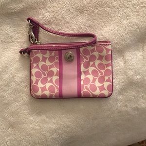 Wallet/wristlet