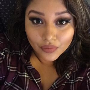 Meet your Posher, Rebeca