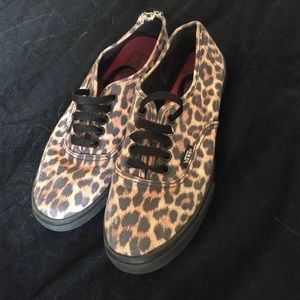 Leopard vans
