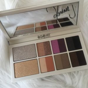 Kendall Jenner for Estée Lauder Eyeshadow Palette
