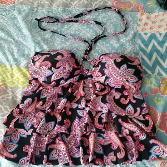 Size 1X (16w) swimsuit top/tankini top