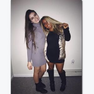 Meet your Posher, Alexis