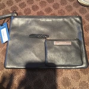 Black key chain pouch, part of a set!