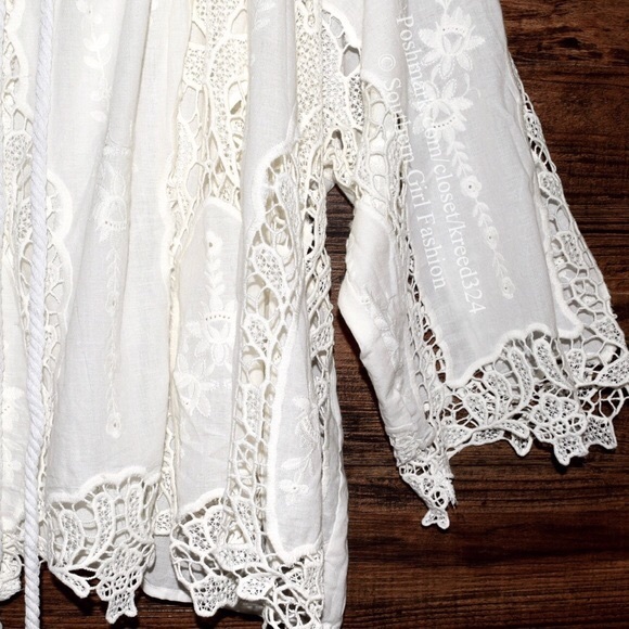 BOHEMIAN TUNIC Vintage Embroidered Oversize Eyelet - Picture 3 of 4