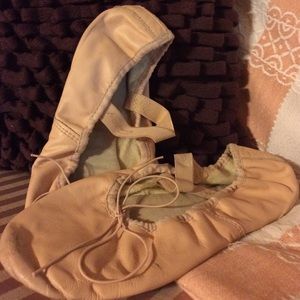 Capezio full sole ballet slippers