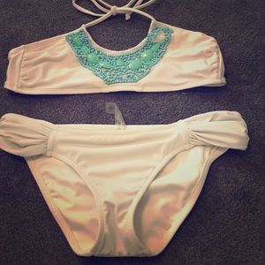 ❤️SOLD ❤️VS bottom and Xhiliration top bikini!