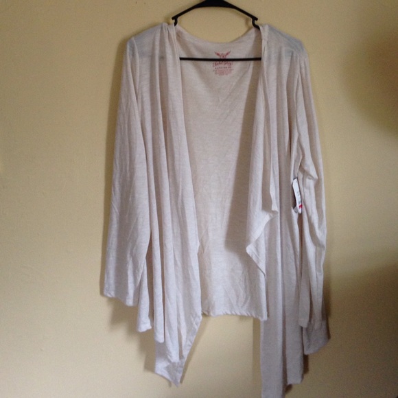 Flowy Cream Cardigan - Picture 2 of 2