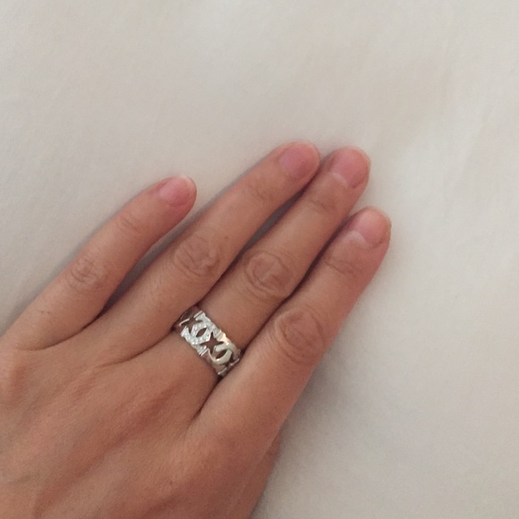 •SOLD•Cartier 18K white gold diamond Cs ring - Picture 4 of 4