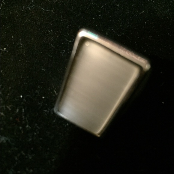 Silver ring - Picture 2 of 3