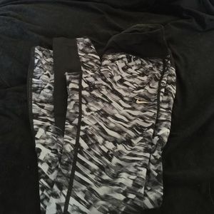 Nike leggings