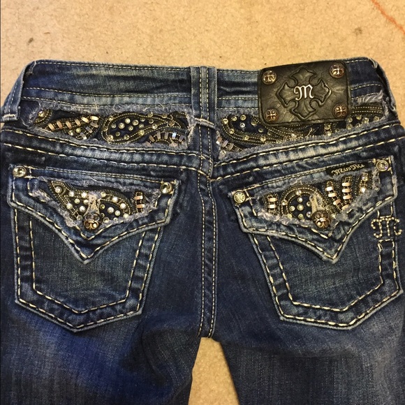 Miss Me Denim - miss me skinny jeans. Size 25. Inseam 31.