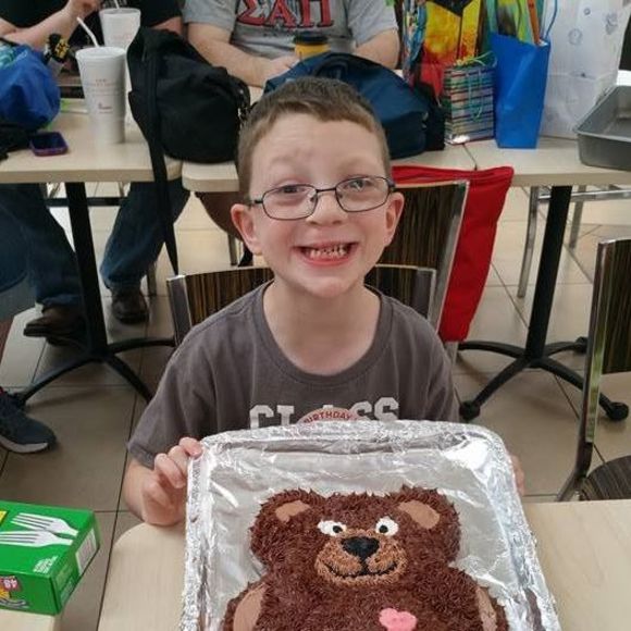 Meet your Posher, Amber - Picture 1 of 1