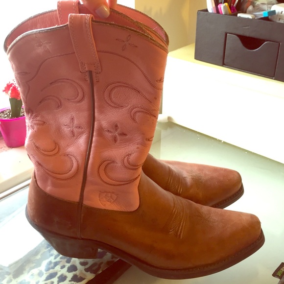 Ariat Shoes - Pink Ariat Cowboy Boots 9