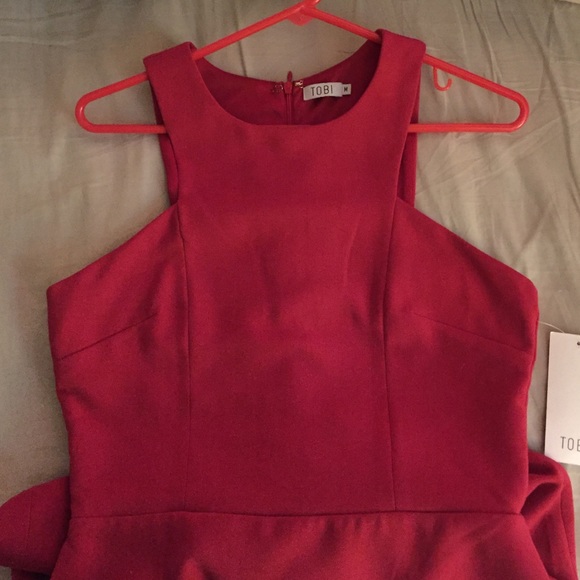 Brand new red dress - Picture 4 of 4