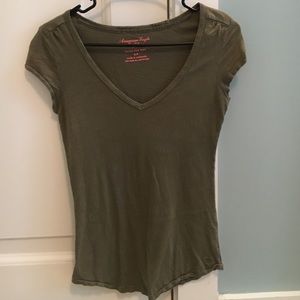 AE olive green v-neck