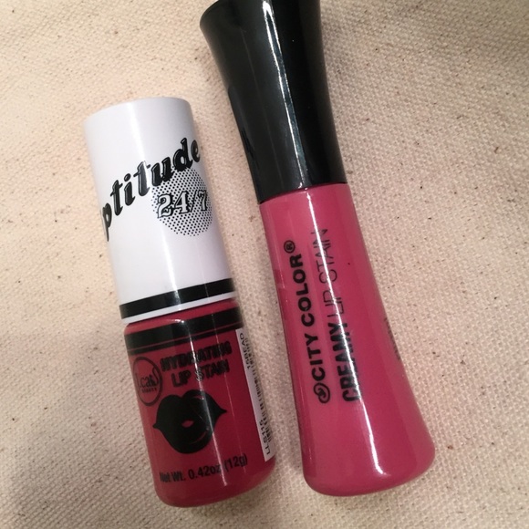 Makeup Bundle! - Picture 3 of 4