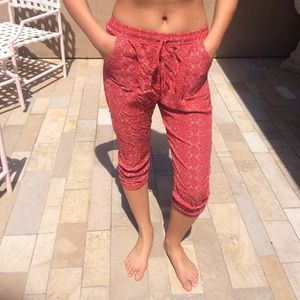 Capri Flowy joggers
