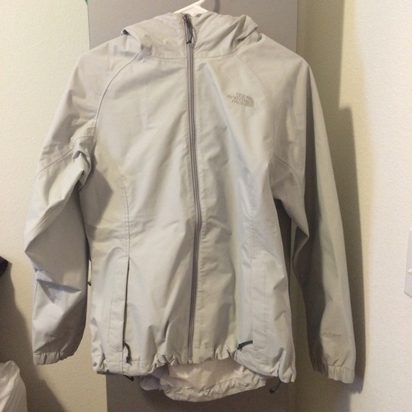 Women's Northface raincoat