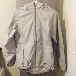 Women's Northface raincoat