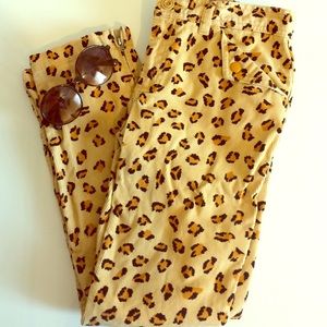 Marc Jacobs sz 4 leopard corduroy pants