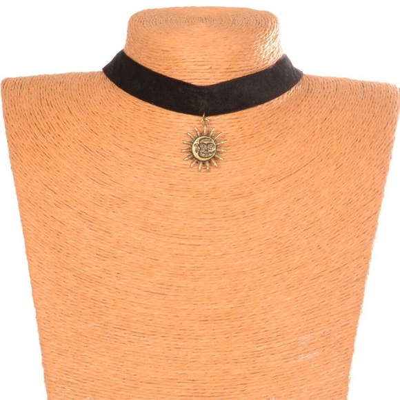 Women Jewelry Pendant Chokers Necklace Velvet - Picture 2 of 2