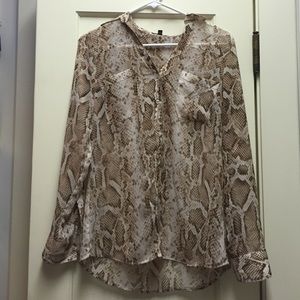 Express collar blouse