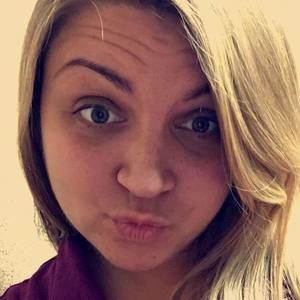 Meet your Posher, Caitlin