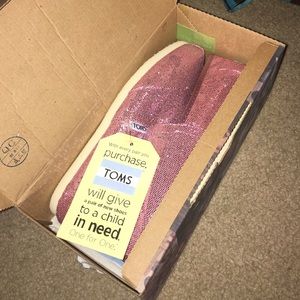 Brand new pink sparkly toms!
